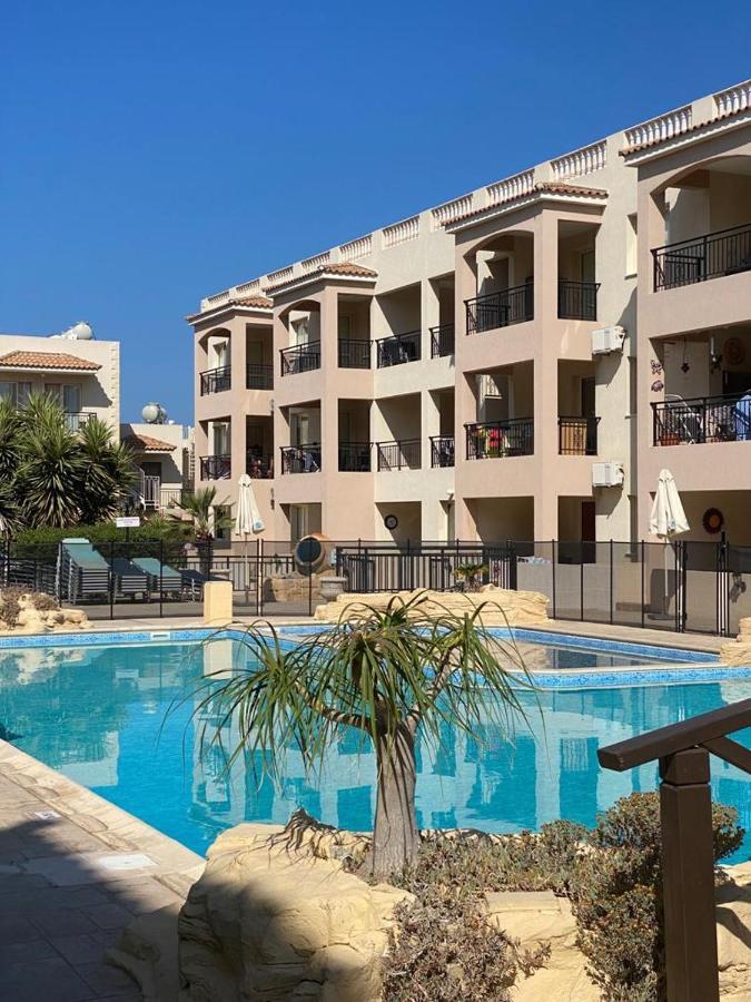 Royal Seacrest Residence Пафос Екстер'єр фото