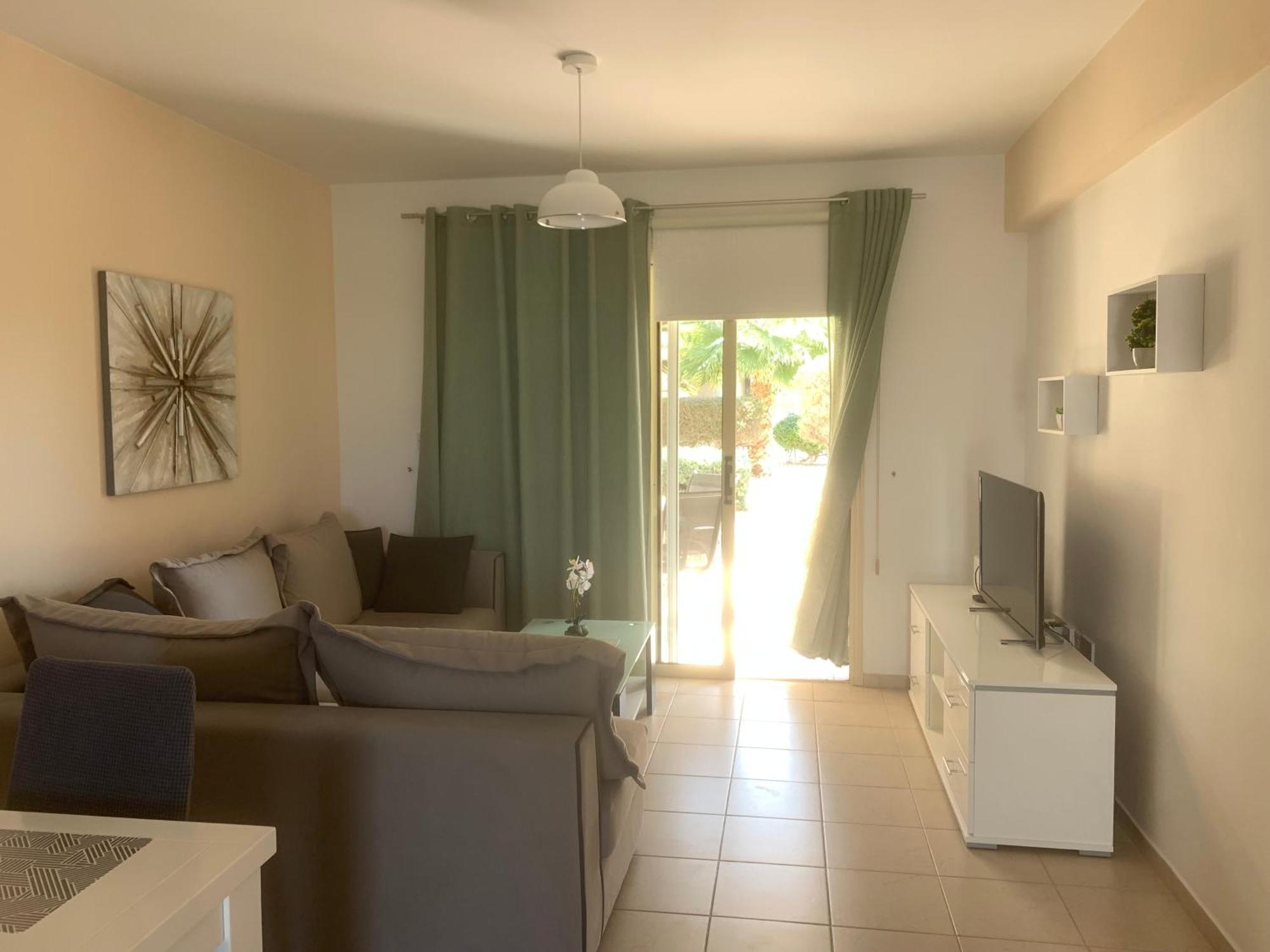 Royal Seacrest Residence Пафос Екстер'єр фото