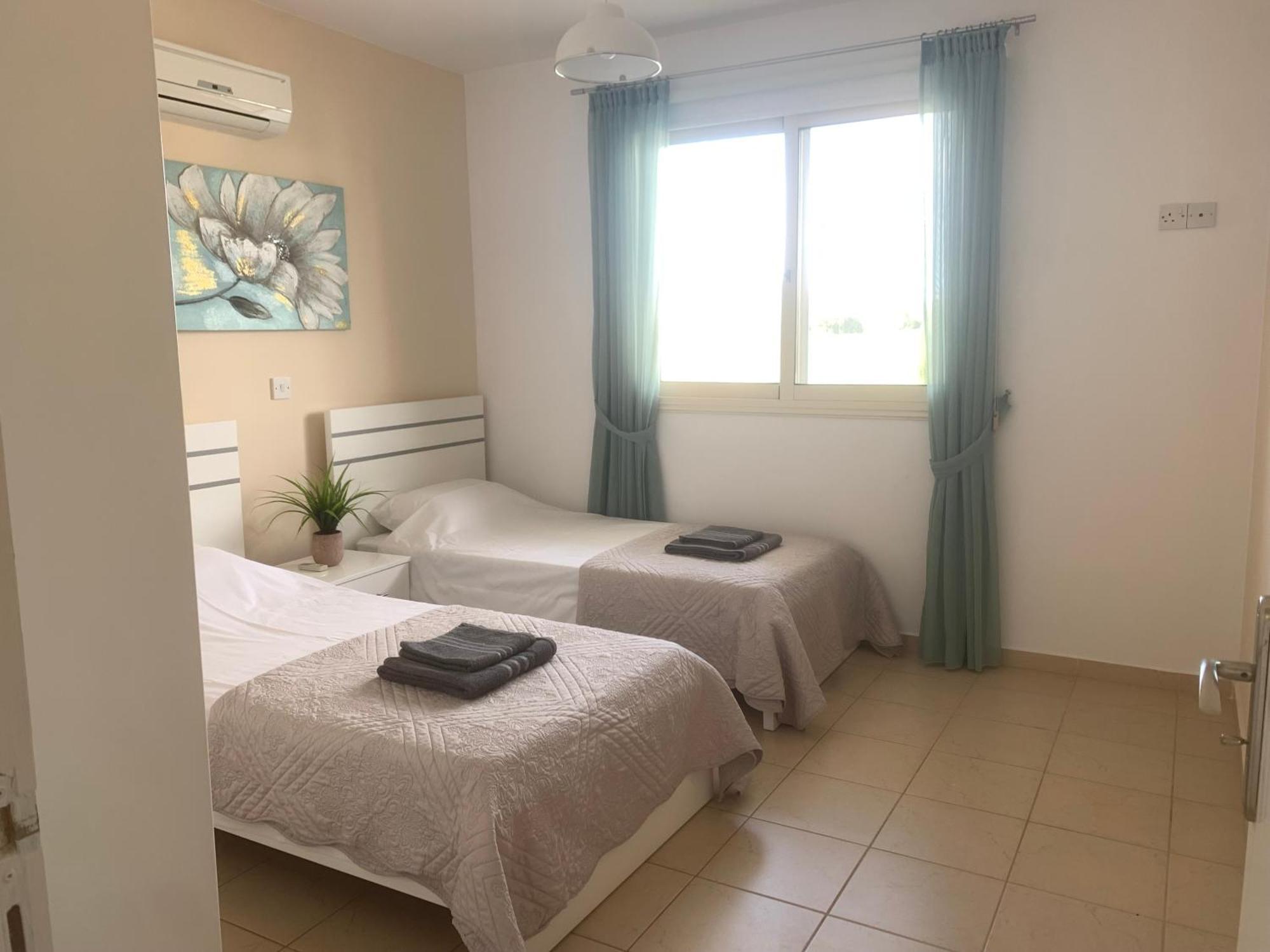 Royal Seacrest Residence Пафос Екстер'єр фото