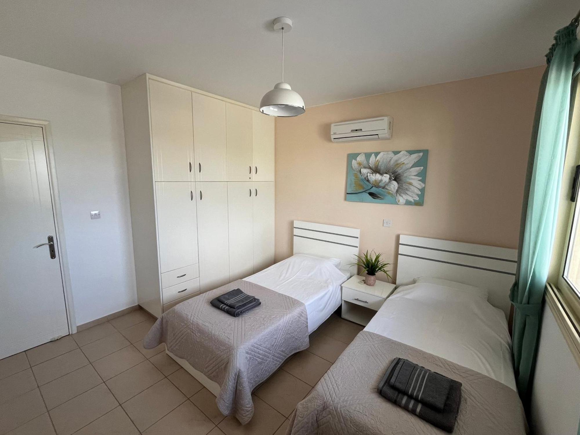 Royal Seacrest Residence Пафос Екстер'єр фото